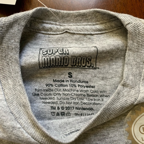 Super Mario bros. Graphic T-shirt - Picture 4 of 8